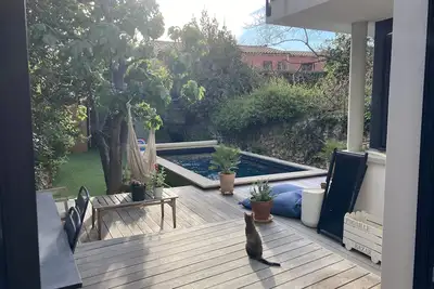 Image de Maison à Marseille piscine, vue mer, jardin, terrasse, proche mer et commerces