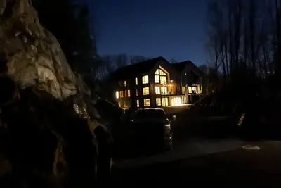 Image de Condo  neuf ski in/ ski out  Mont Owls Head