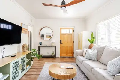 Canyon Views w/ Outdoor Seating & Parking