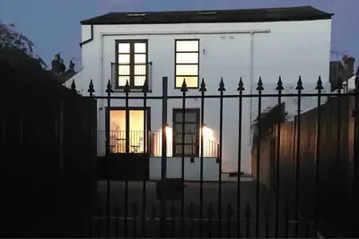 Image de Albion Mills Amalgamation Living, Spacious 4 Bed 4 Bathroom & Mezzanine Office\n