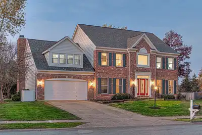 Image de Huge Home w/ Movie Room, Pool Table & Arcade Games