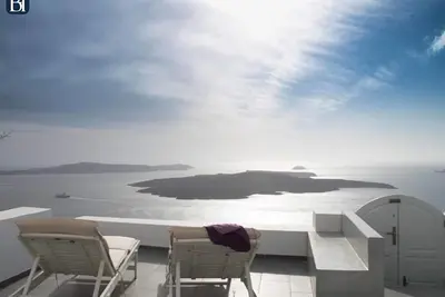 Bh561 - C - Villa Santorini
