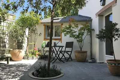 Image de Maison de ville  avec petite cour abritée. Animaux de compagnie acceptés!