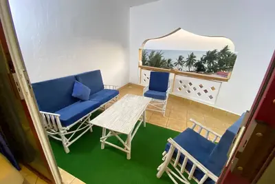 Image de Welcome to Lily Homes and enjoy the beachfront bliss at your doorstep.