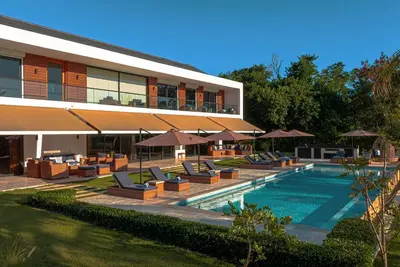 Image de Villa Sol - A Haven of Luxury. 7 bdrms, sleeps 18, pool, service staff