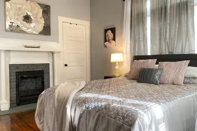 Image de The Silver Screen, on the park