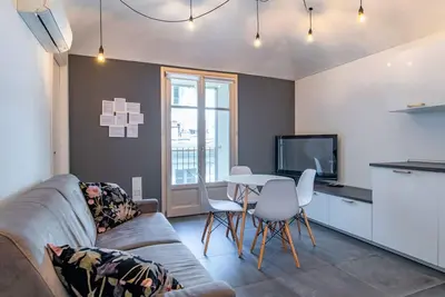 Modern apartment in the center of Turin