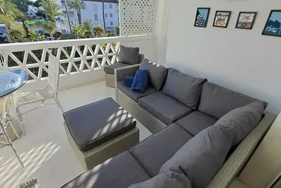 Image de Nuevo! ! 5 Minutos de la Playa Puerto Banus, marbella. edif. Playas del Duque, 3 hab