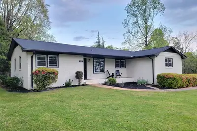 Image de Dogwood private secluded 3Br Duncan home