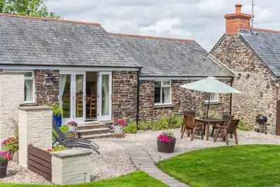 Image de Beautiful family/dog friendly cottage - rural setting & Country Club membership.