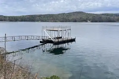 Image de Lake Jocassee Home - Incredible Dock and Mountain and Sunset Views - Devils Fork