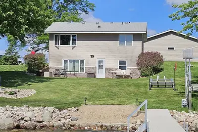 Image de Cabin on Big Chippewa Lake for rent. Located in Brandon, Mn.