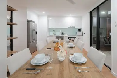 Image de 2br-1. 5ba Home w/ Outdoor Deck, Close to Beach