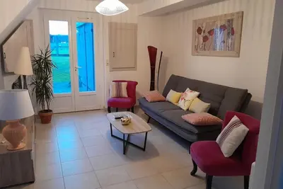 Image de Maison atypique de 4 chambres avec un grand jardin sécurisé