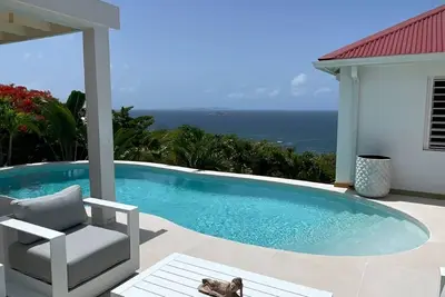 Image de Villa Bright Waters, Boho Chic vibes with a Caribbean sophistication.