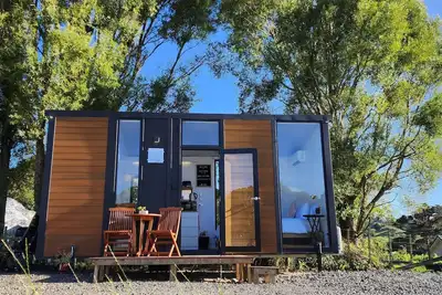 Image de Cozy modern farm Cabin. Enjoy the relaxing rural vibe just 40 minutes from Cbd