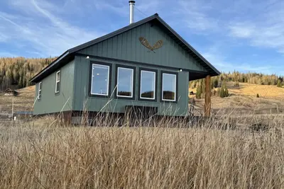 Image de Stay where you play! Cumbres Cabins four season rental.