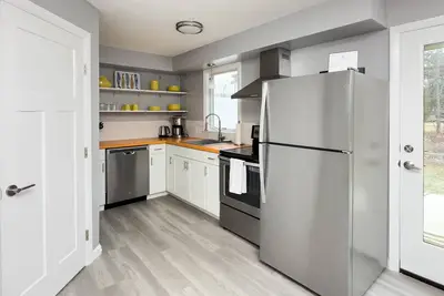 Image de Coastal Freeport Flat - Now small Dog Friendly and just 5 minutes from town!