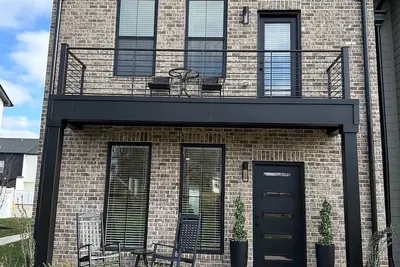 Image de Hidden Retreat Luxury Townhome - 3 Bd/2. 5Ba 1 Mi to I24, 5 Mi to Shopping & Mtsu