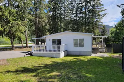 Image de Lone Wolfe Home Away From Home