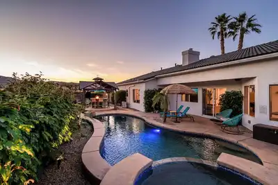 Image de Luxe 5br Cali Palms Oasis only 5 min to Desert Horse Park, Music Festivals, Pga
