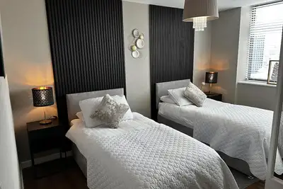 Stunning two bed city Center apartment