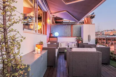 Image de Attique spectaculaire dans le centre avec terrasse