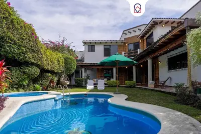 Image de Family Home I Pool & Jacuzzi with Solar Heater