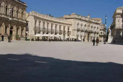 Image de Decca Appartement de luxe de deux pièces avec climatisation, Wi-fi n0980