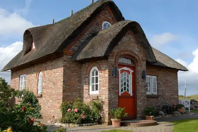 Image de Alleinstehendes Haus in den Dünen: