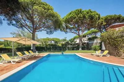 Image de Villa Serro - large gardens, boutique bathrooms