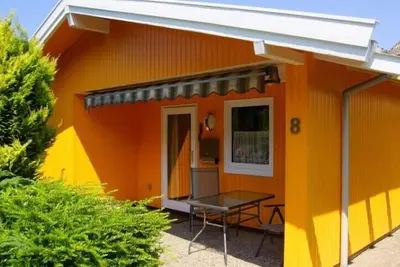 Image de 5 person vacation home with two toilets in second row to the dike in Otterndorf