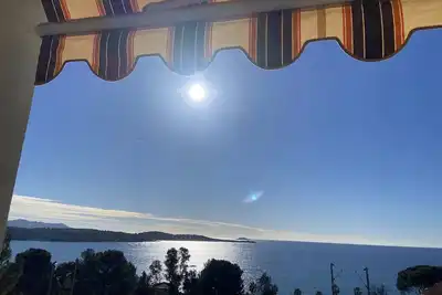 Image de Appart 80m très belle vue mer à 3minut à pieds des plages 2chambres