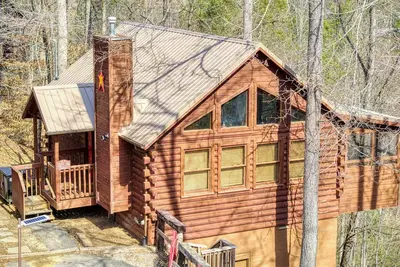 Image de A Trinity View - Romantic Cabin, Hot Tub, Arcade, Free Attraction Tickets!