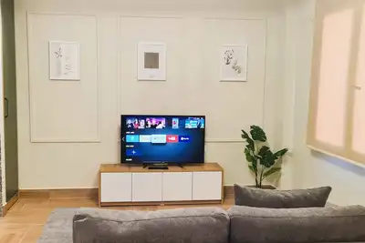 Image de 2V1__Center Apartment 4\nEnjoy a experience at this centrally-located place.