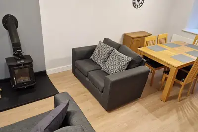 Comfortable Mountain-View Cottage