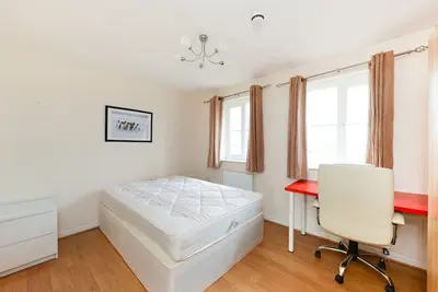 Image de Comfort at Hatfield's Property!