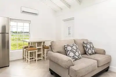 Image de Relaxing Lagoon Stay | Watersports Haven