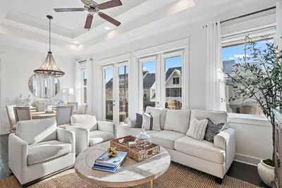 Image de New rental on 30a near Rosemary w/Golf Cart Across from the Big Chill!