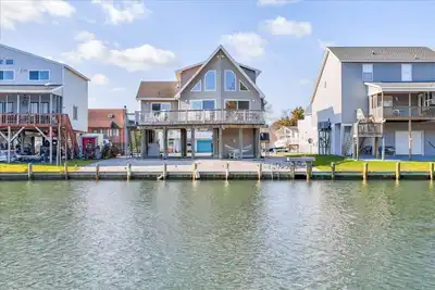 Image de Bliss by the Bay - Canal Front with fabulous Amenities!