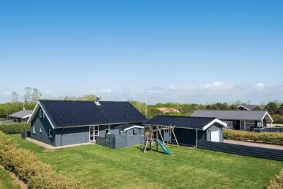 Image de Maison de vacances pour 12 a Tarm-By Traum