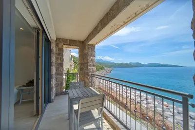 Image de Lustica Bay Beachfront Apartment with access to Private Beach