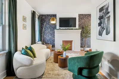 Image de Downtown Escape: 3Br - Game/Movie Room - Foosball