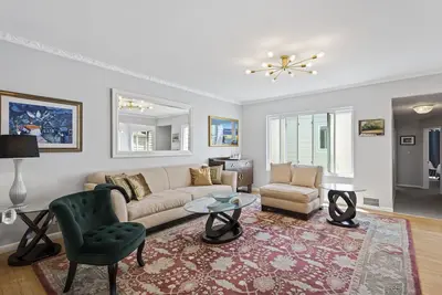 Image de Prime Mid Century Flat in the Castro, In Unit Laundry, On Site Parking.