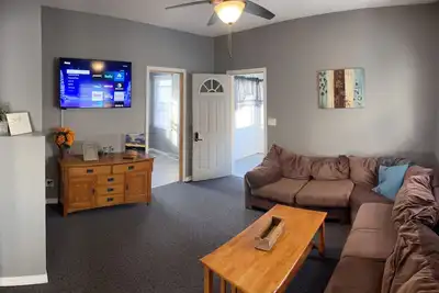 Image de Full House in Downtown Ottawa, Very Short Walk to Downtown and Restaurants!