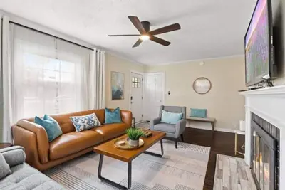 Image de Charming Home in Speedway. King Beds. Pet Friendly!