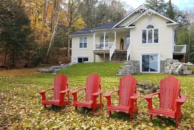 Image de Embark on a Five-Lake Chain Adventure