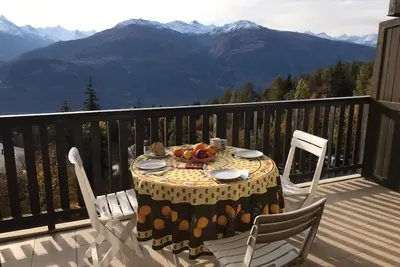 Image de Crans Montana wonderful view apartment with bus stop outside