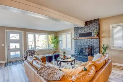 Image de Sunny Lake Bemidji Paradise\n