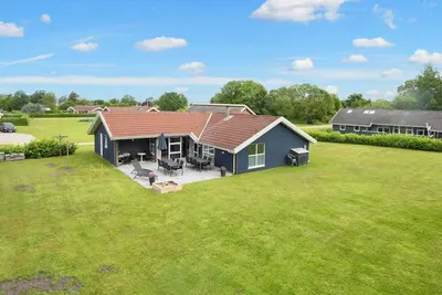 Image de Luxe avec piscine a la plage -- By Traum Ferienwohnungen